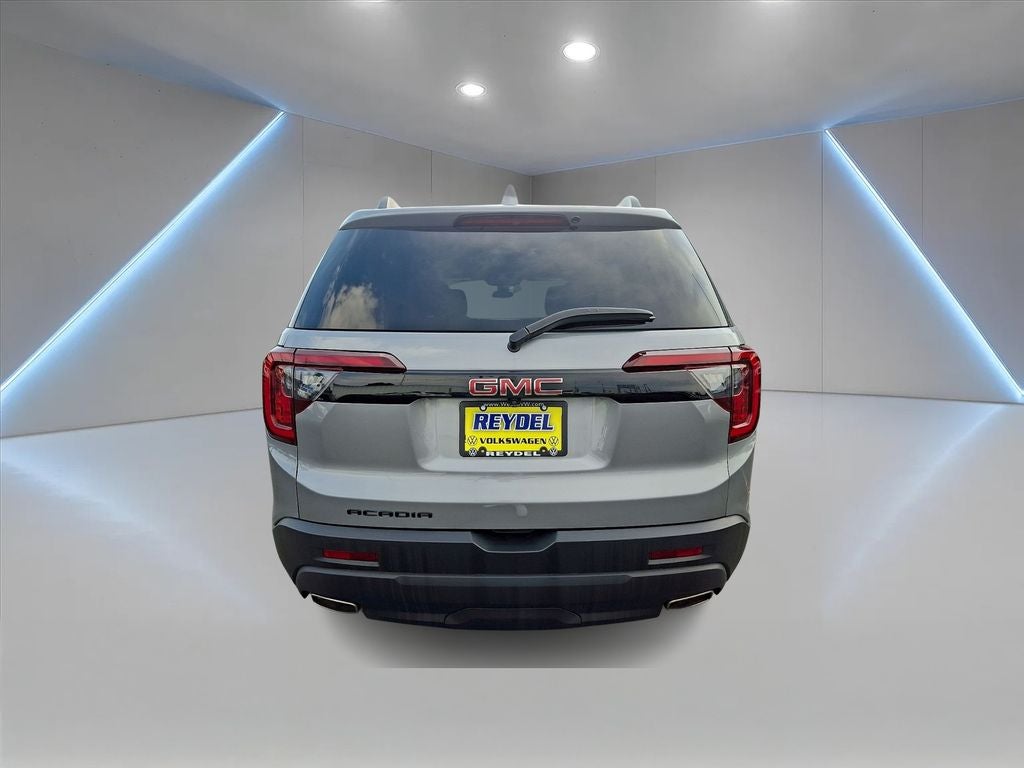 2023 GMC Acadia — detail view